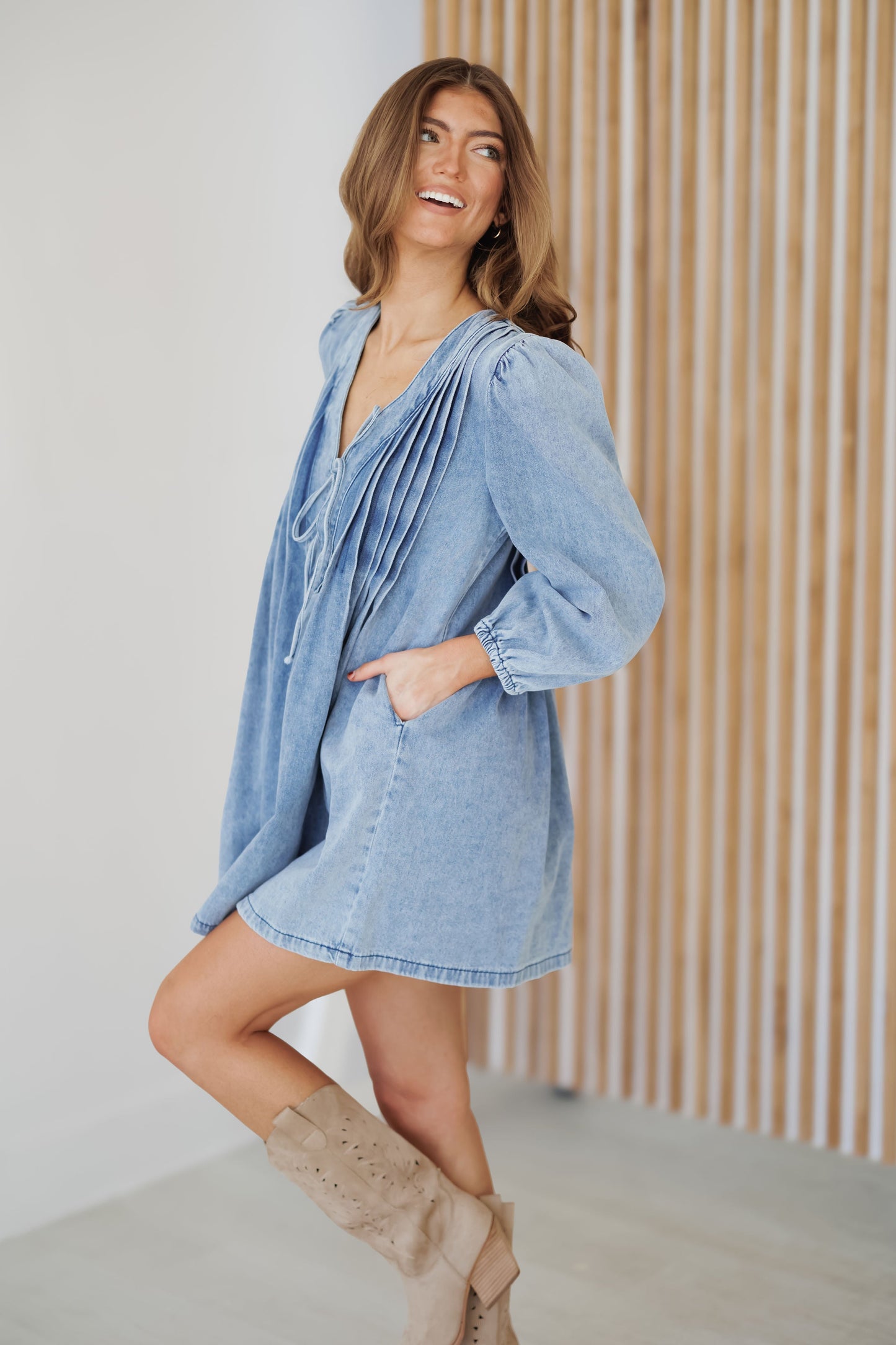 Freiheits-Denimkleid