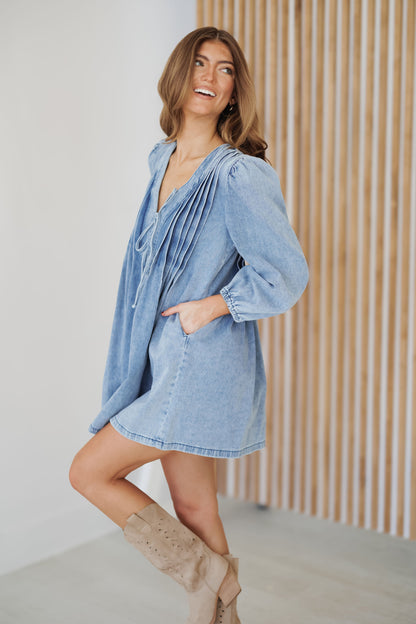 Freiheits-Denimkleid